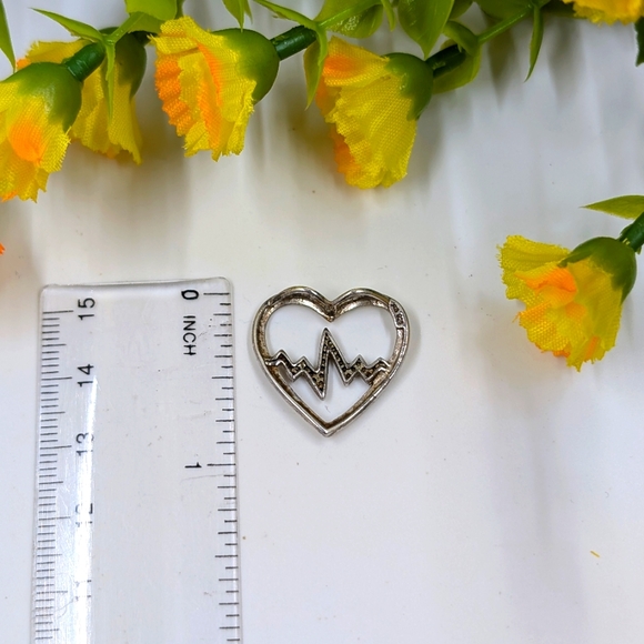 Heartbeat 925 Sterling Silver Signed and White Sapphire Vintage Pendant - Picture 4 of 4